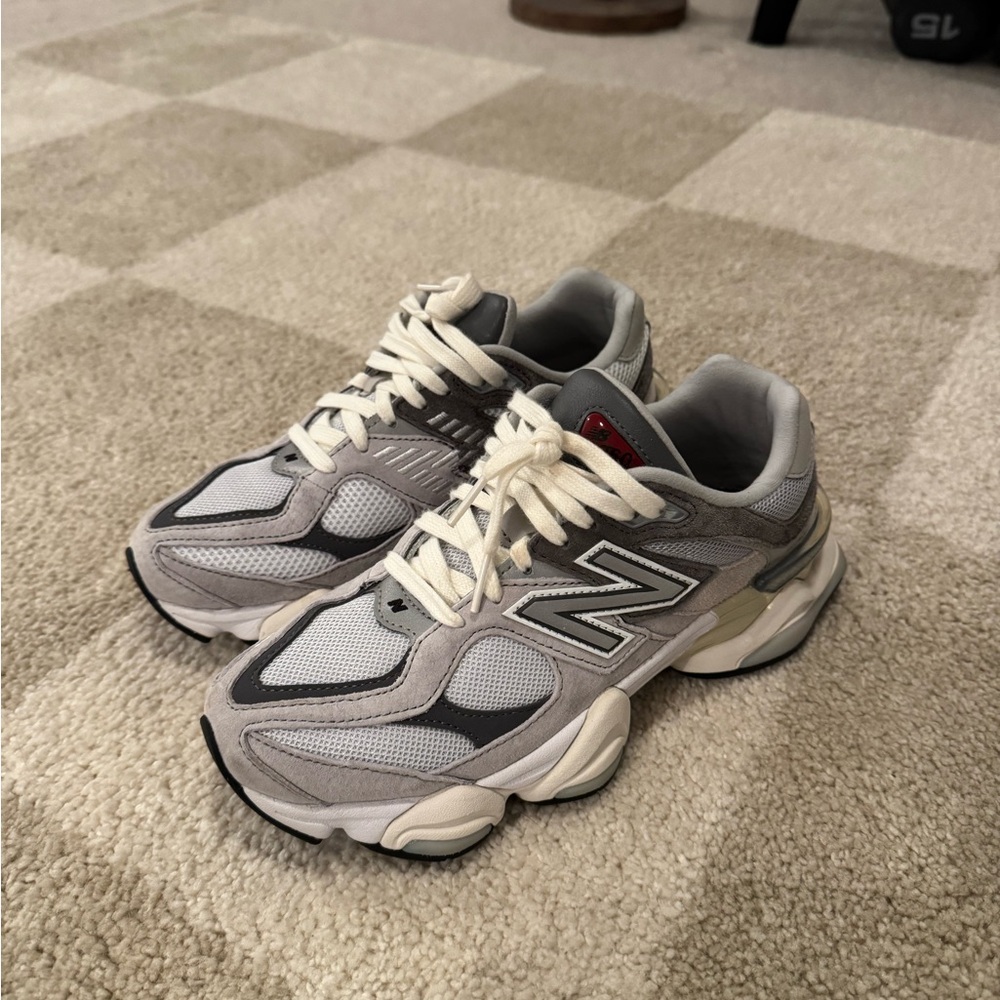 New Balance Unisex 9060 Sneakers